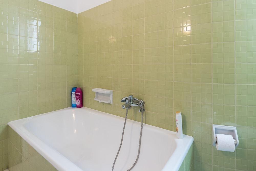Athens Crown Paradise Apartments Екстер'єр фото