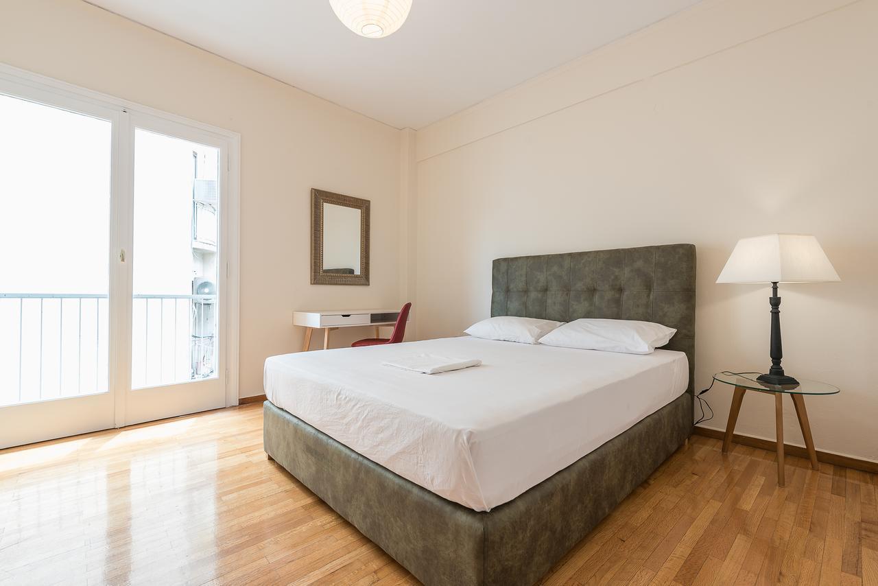 Athens Crown Paradise Apartments Екстер'єр фото