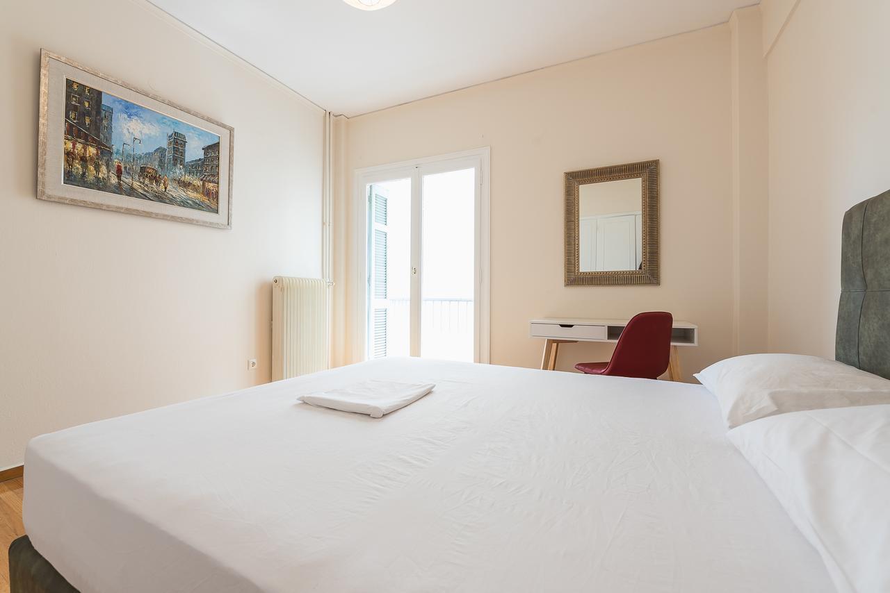 Athens Crown Paradise Apartments Екстер'єр фото