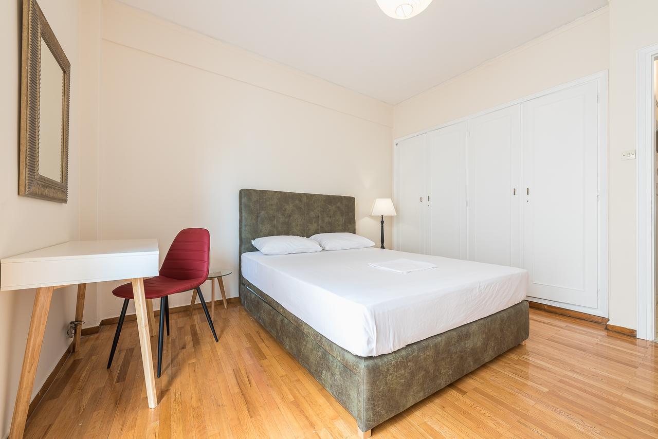 Athens Crown Paradise Apartments Екстер'єр фото